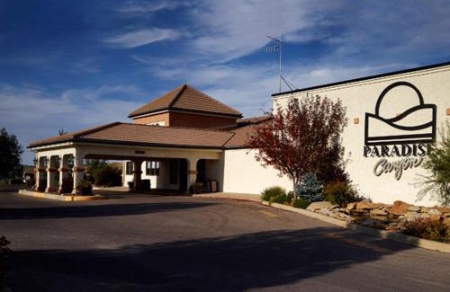 Lethbridge Apartment | Paradise Canyon Golf Resort - Luxury Condo U407