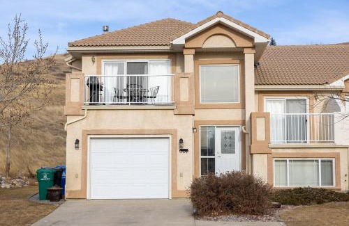 Lethbridge Apartment | Paradise Canyon Golf Resort - Luxury Condo U407