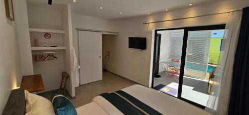 Saint-Pierre Apartment | Paradise City Break