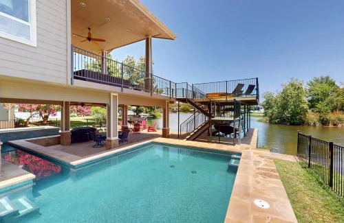 Granite Shoals House | Paradise Cove