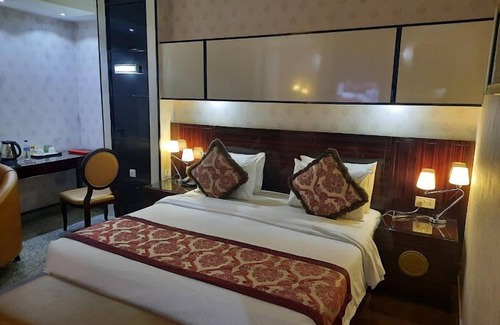 Sagamu Hotel | Paradise Haven Hotel