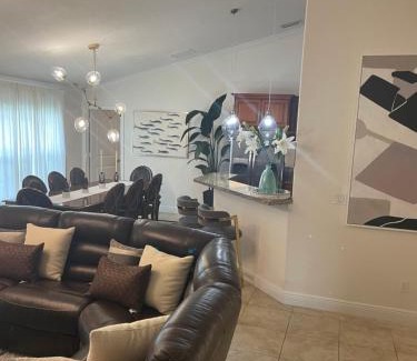 Port Saint Lucie House | Paradise Island