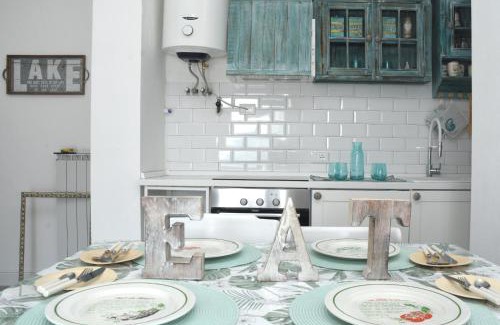 Castro Apartment | Paradise Lake