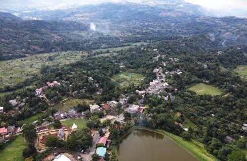 Pathahewaheta Cabin | Paradise Point Nature Cabana Kandy