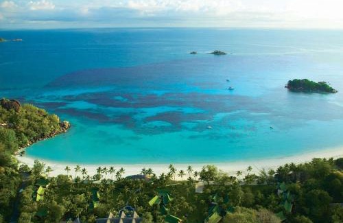 Praslin Island Hotel | Paradise Sun Hotel Seychelles