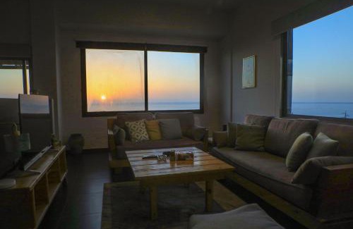Mastita Apartment | Paradise Sunset cozy sea view studio in Byblos