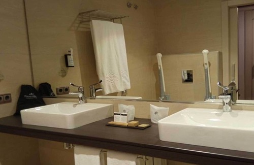 Santo Domingo de la Calzada Hotel | Parador de Santo Domingo de la Calzada