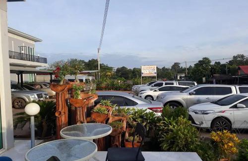 Ban Dung Hotel | Parichat Bandung Hotel