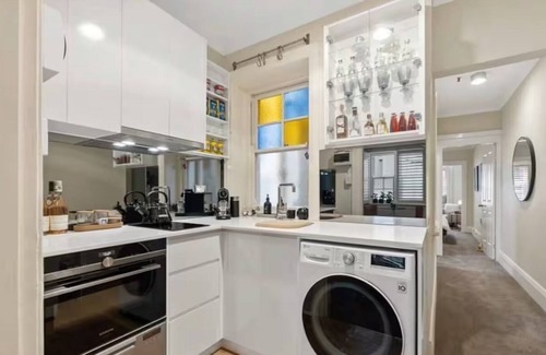 Kings Cross Apartment | Paris-End Potts Point Stay