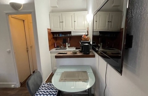 Quartier Sainte-Avoye Apartment | Paris, Le Marais - Rambuteau metro station