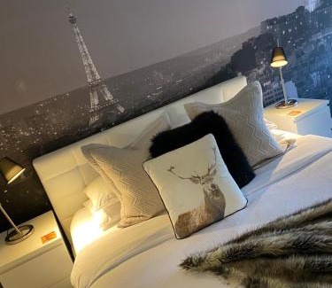 Lorne Apartment | Paris Lorne