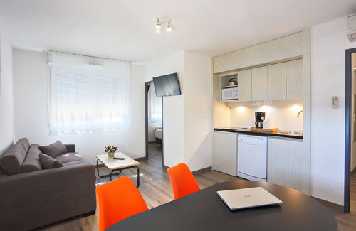 Colomiers House | Park Wilson Airport