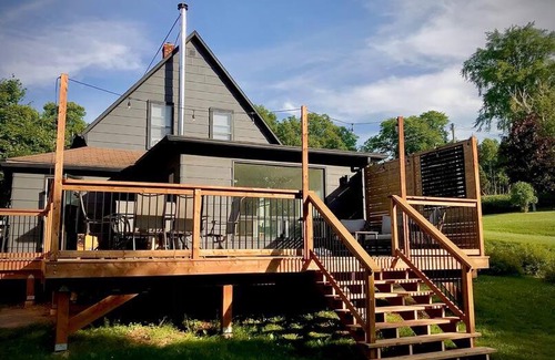Montague House | Parkman Pad in Montague