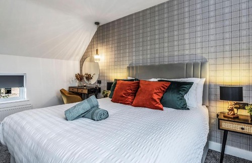 Rosyth Apartment | Parkside 2 bedroom house near Dunfermline & Edinburgh
