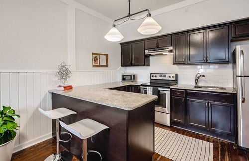 Roxborough-Manayunk Apartment | Parkside Charm – Cozy 1BR Corner Property