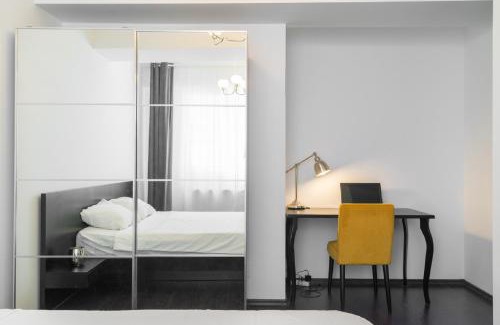 Sector 5 Apartment | Parlament Fancy Apartments