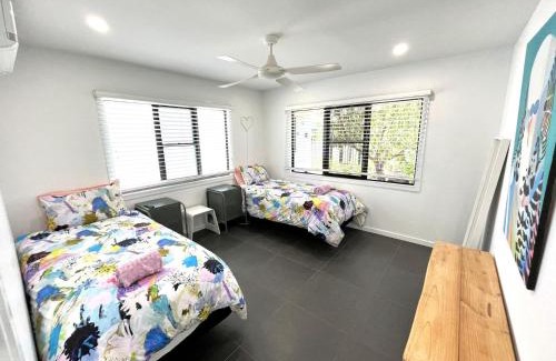 Bundaberg North Apartment | Parrots Nest - 2 Bedroom