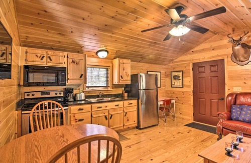 St George Cottage | Parsons Cabin w/Fire Pit & River Access!