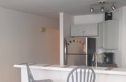 North Carolina Coast Condo | Partial ocean view. 6 min walk to beach. 1.5 baths: great beds, linens inc.