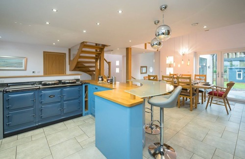 Pontesbury House | Pass the Keys | 4 Bedroom, modern, spacious home