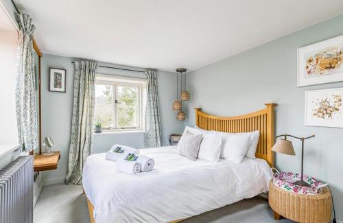 Chichester House | Pass the Keys Beautiful Cottage In South Downs