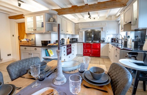 Ashford Bowdler House | Pass the Keys | Countryside home 5 minutes from Ludlow