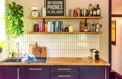 Lea Bridge Apartment | Pass the Keys | Little Leyton Garden Flat