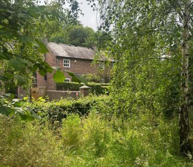 Jackfield House | Pass the Keys Peaceful riverside gem Shropshire Ironbridge Gorge