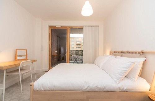 Abbey Wood Apartment | Pass the Keys Spacious Bright Flat 20 Mins To Central London