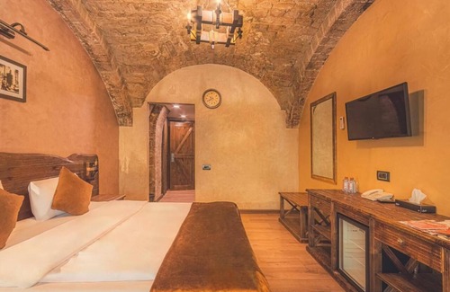 Baku Old Town Hotel | Passage Antique Hotel