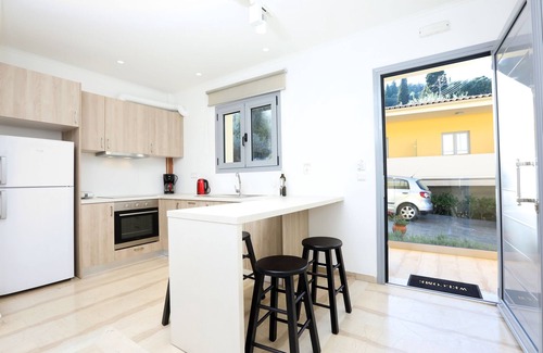 Benitses House | Passas Mare Apartments & Studios