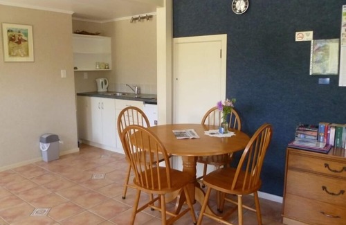 Patons Rock Apartment | Patons Rock Holiday Unit
