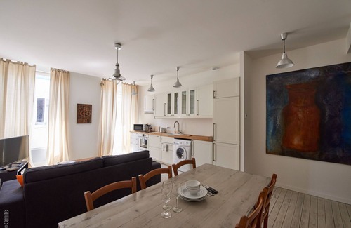 Blaye Apartment | Pauillac two bedroom apartment on second floor