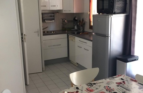 Les Ayguades Cabin | Pavillon 50 m from Gruissan les Ayguades beach