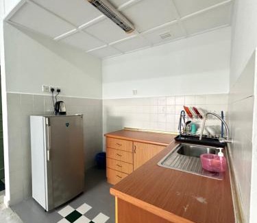 Baharu Hotel | Pd Marina Resort