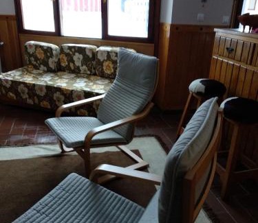 Puebla de Lillo Apartment | Peña del viento a pie de pistas estación San Isidro