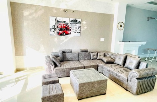 Mohali House | Peace with access to golfcourse