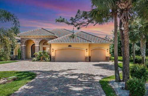 Charlotte Harbor House | Peace River Waterfront Luxury Living - 5-BD w Pool