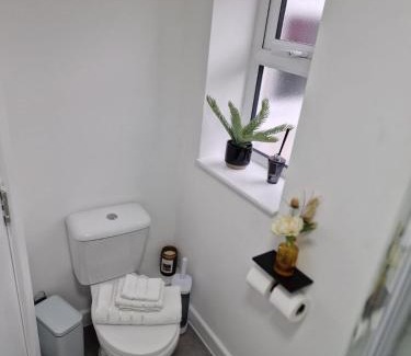 Watford Apartment | Peaceful 1- Bedroom Apartment