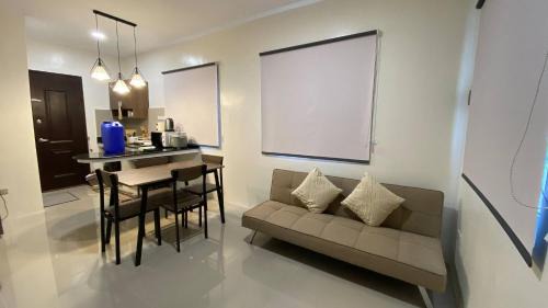 General Santos House | Peaceful 2BR Home in GenSan - AC, WiFi, Netflix, Patio Free Parking