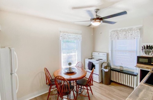 Shillington Apartment | Peaceful 2BR w/Zen Room