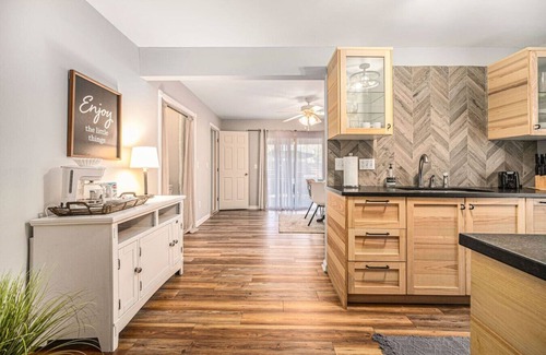 Mount Pleasant House | Peaceful 3br/2ba Shem Creek Getaway!