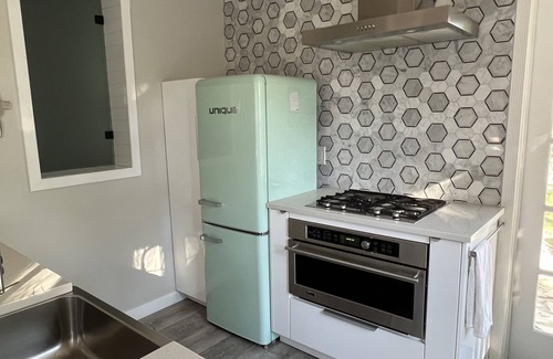 Valmonte Apartment | Peaceful and Private