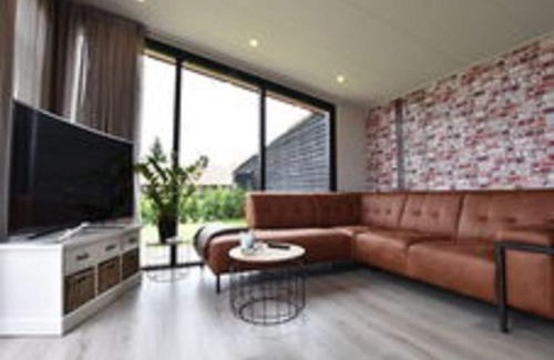Haulerwijk Ski Chalet | Peaceful Chalet Close to Norg