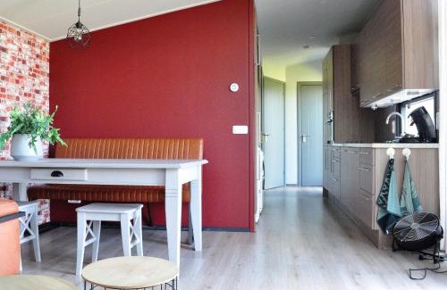 Haulerwijk Ski Chalet | Peaceful Chalet Close to Norg