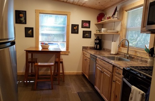 Colfax House | Peaceful Cottage Between Lake Tahoe & Sacramento