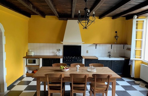Challignac House | Peaceful countryside French stone house near vineyards