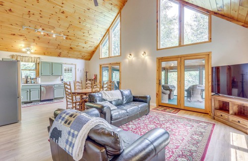 Warrensburg Cabin | Peaceful Family Cabin on Schroon River!