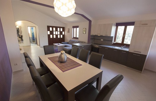 Galizana Villa | Peaceful Family House " Tedi " With heated pool !