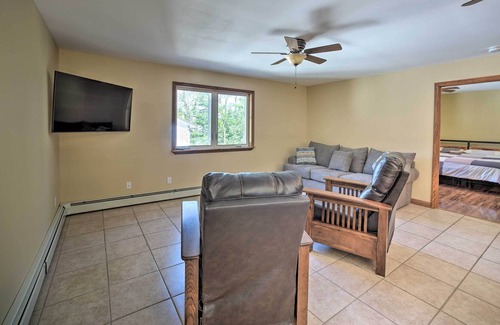 Wells Cottage | Peaceful Getaway w/ Lake Access Near Hiking!